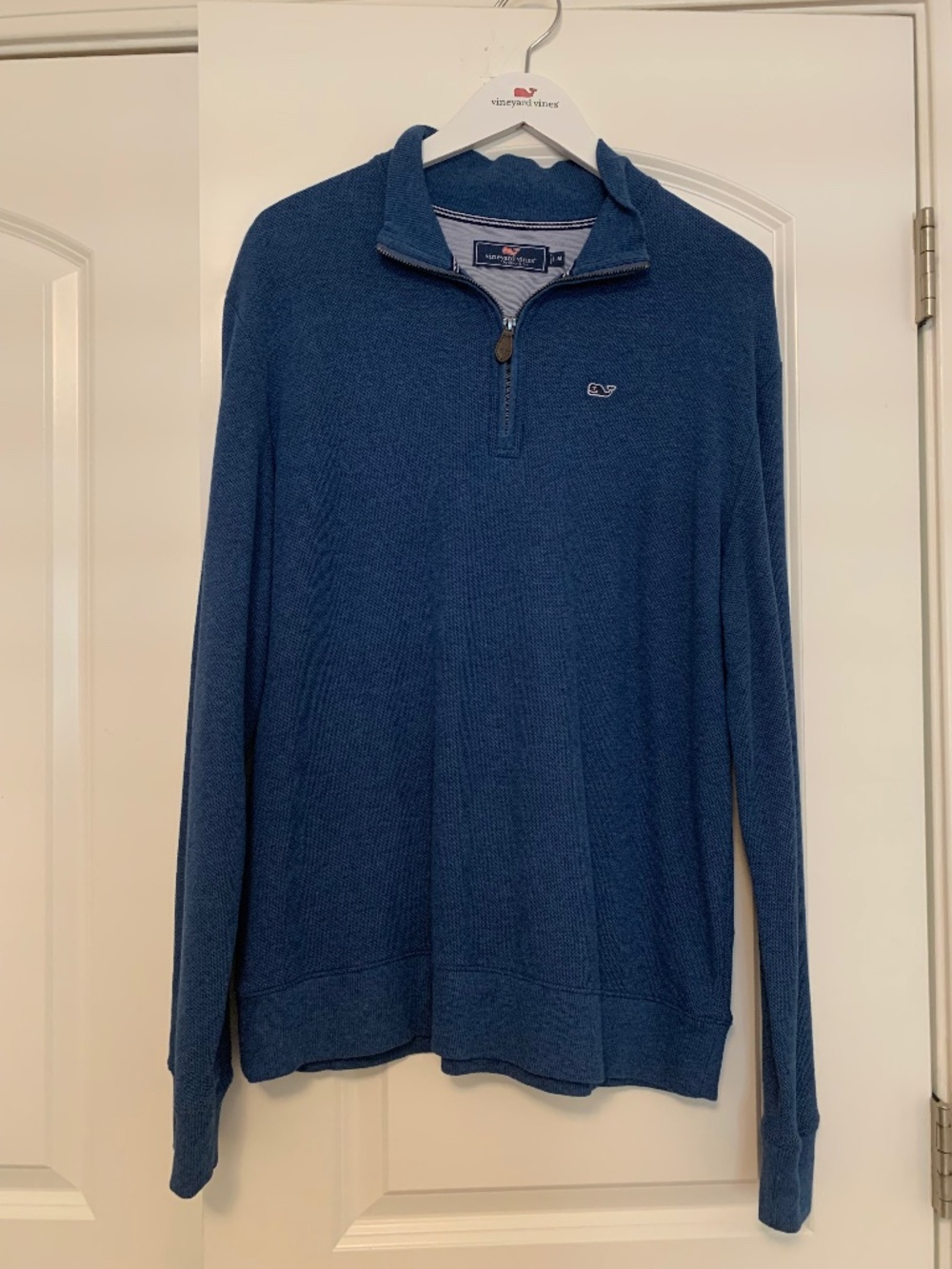 Vineyard Vines pull over